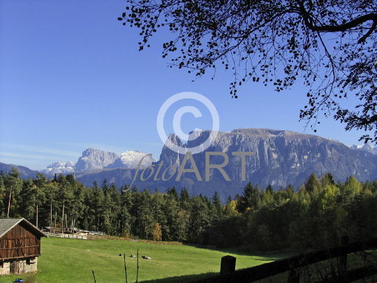 Bauernhof, Weide, Schlern