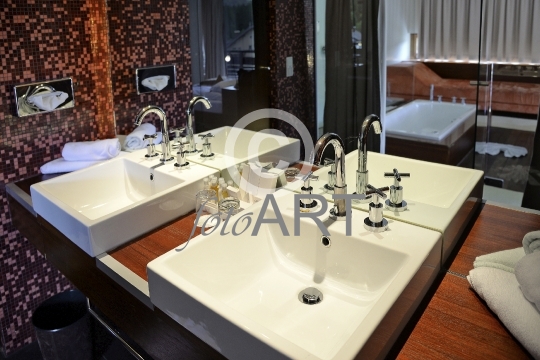 Hotelzimmer - Badezimmer