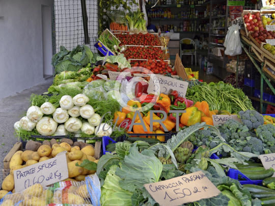 Obstladen auf Ischia