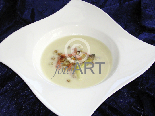 Spargelcremesuppe