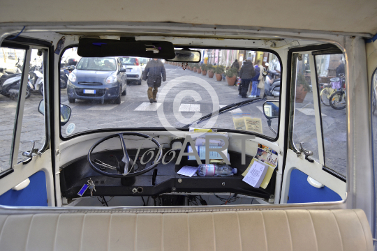 Taxi auf Procida