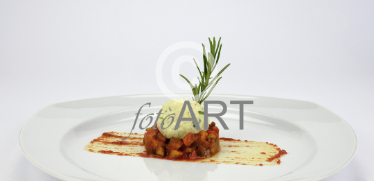Topfenknödel auf Ratatouille